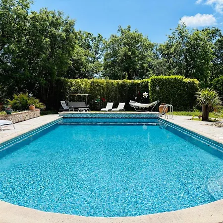 Hacienda Provençale- Piscine, Pétanque Et Plenitude *