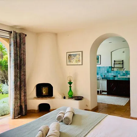Hacienda Provençale- Piscine, Pétanque Et Plenitude Villa